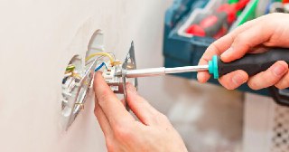 Электромонтажные работы Усинск цена 468 руб Электрика под ключ